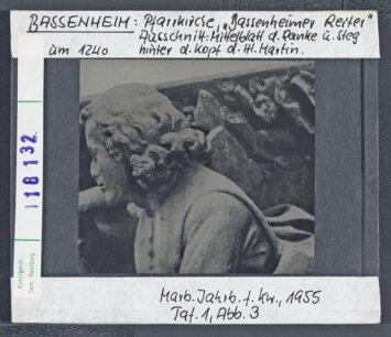 Vorschaubild Bassenheim: "Bassenheimer Reiter", Martinsrelief, Mittelblatt der Ranke hinter Kopf des Hl. Martin, um 1240 Diasammlung